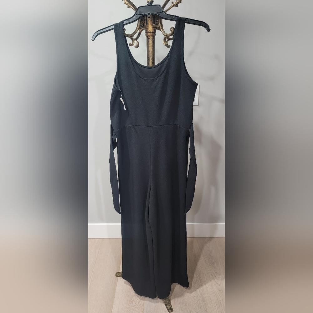 Black Sleeveless Romper